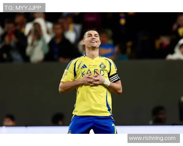 足球巨星们的成长轨迹与影响力分析：从青涩少年到全球偶像的蜕变之路