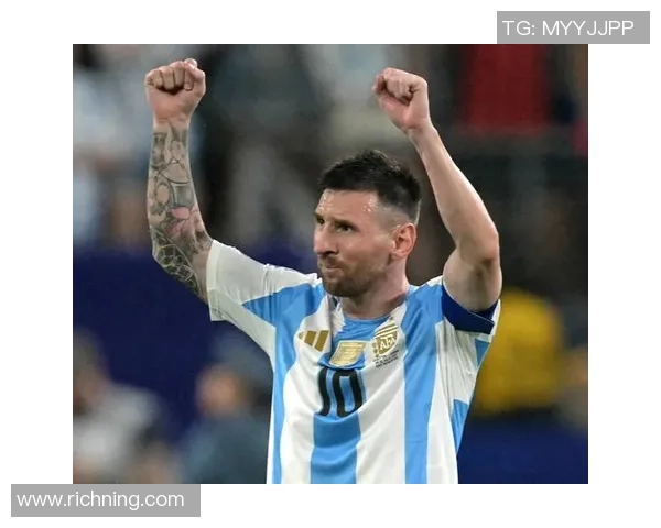 悲痛消息震惊足坛 某足球传奇人物因病去世享年仅四十岁